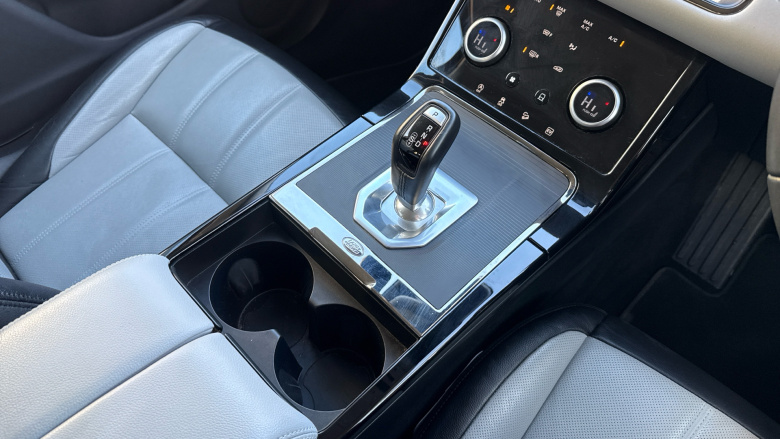 Land Rover Range Rover Evoque 1.5 P300e R-Dynamic SE 5dr Auto Hatchback